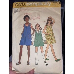 Simplicity 7370 Vintage 1976 Girls Jumper Sundress Pattern Size 8 Cut